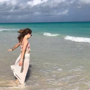 Meet your Posher, Riane